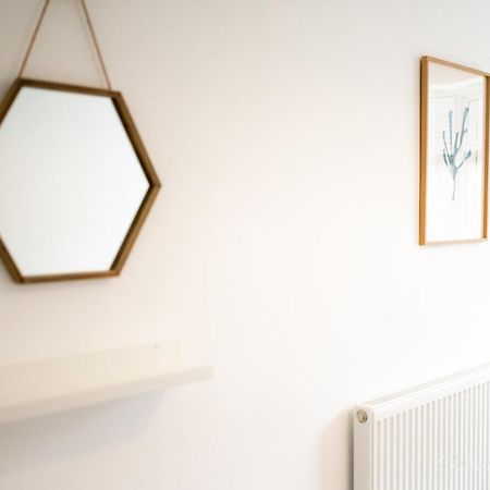 The Lookout, Modern Home From Home, Sleeps 5, With Private Parking & Outside Terrace St Ives Exteriér fotografie
