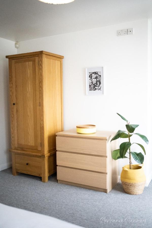 The Lookout, Modern Home From Home, Sleeps 5, With Private Parking & Outside Terrace St Ives Exteriér fotografie